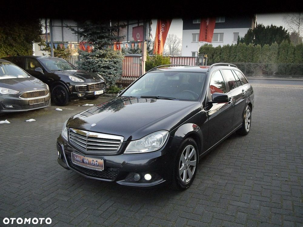 Mercedes-Benz Klasa C 220 CDI 7G-TRONIC Avantgarde Edition - 4