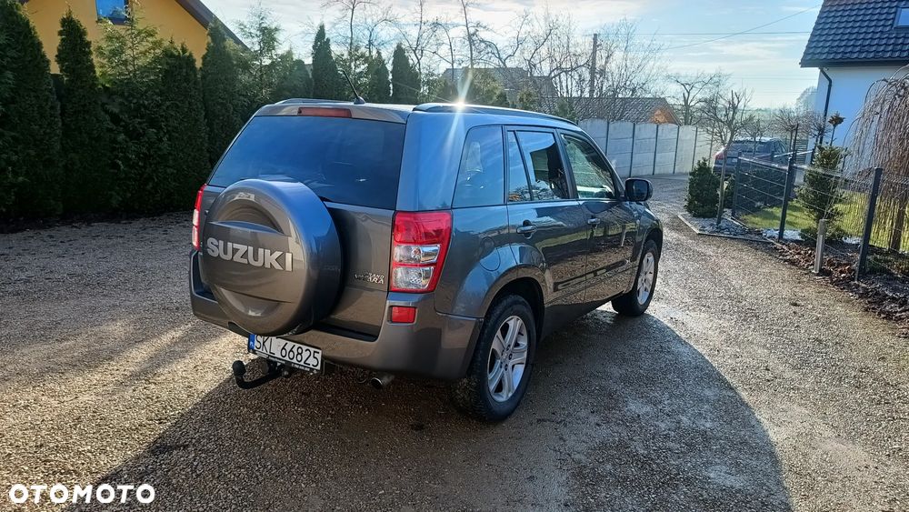 Suzuki Grand Vitara 1.9 DDiS Premium - 3