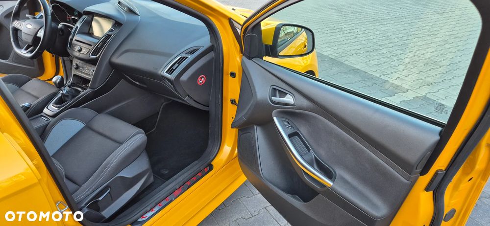 Ford Focus 2.0 EcoBoost ST mit Leder-Exclusiv-Paket - 6