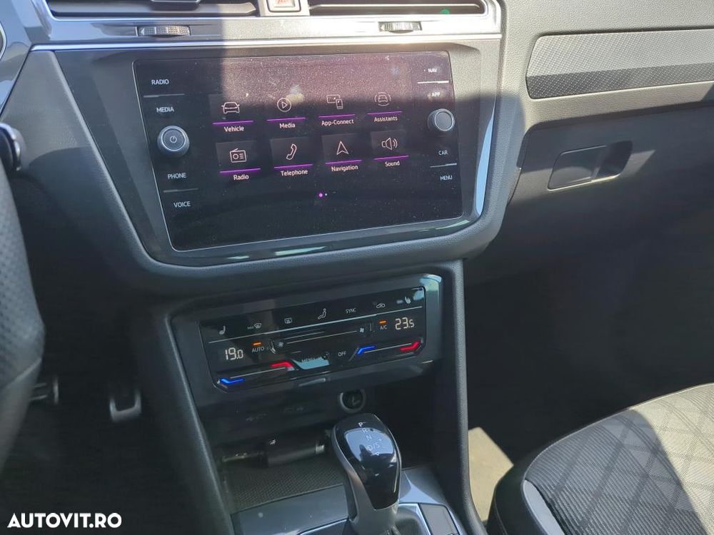 Volkswagen Tiguan 2.0 TDI 4Mot DSG R-Line - 6