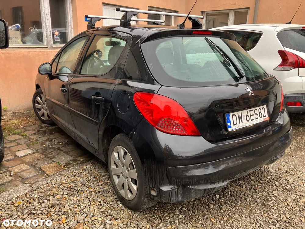 Peugeot 207 - 4