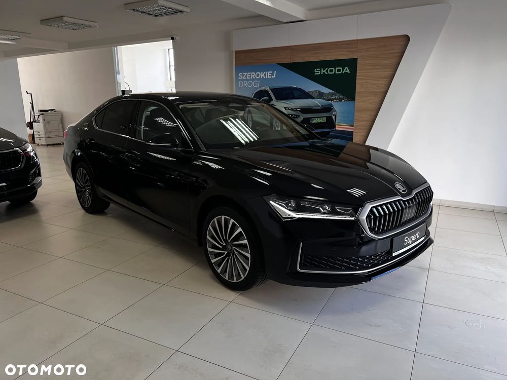 Skoda Superb 2026 photo 2