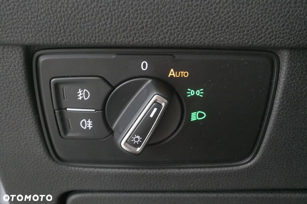 Volkswagen Passat Variant 2.0 TDI EVO Business - 26