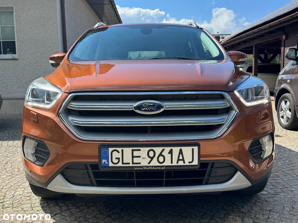 Ford Kuga 1.5 EcoBoost 2x4 Titanium - 6