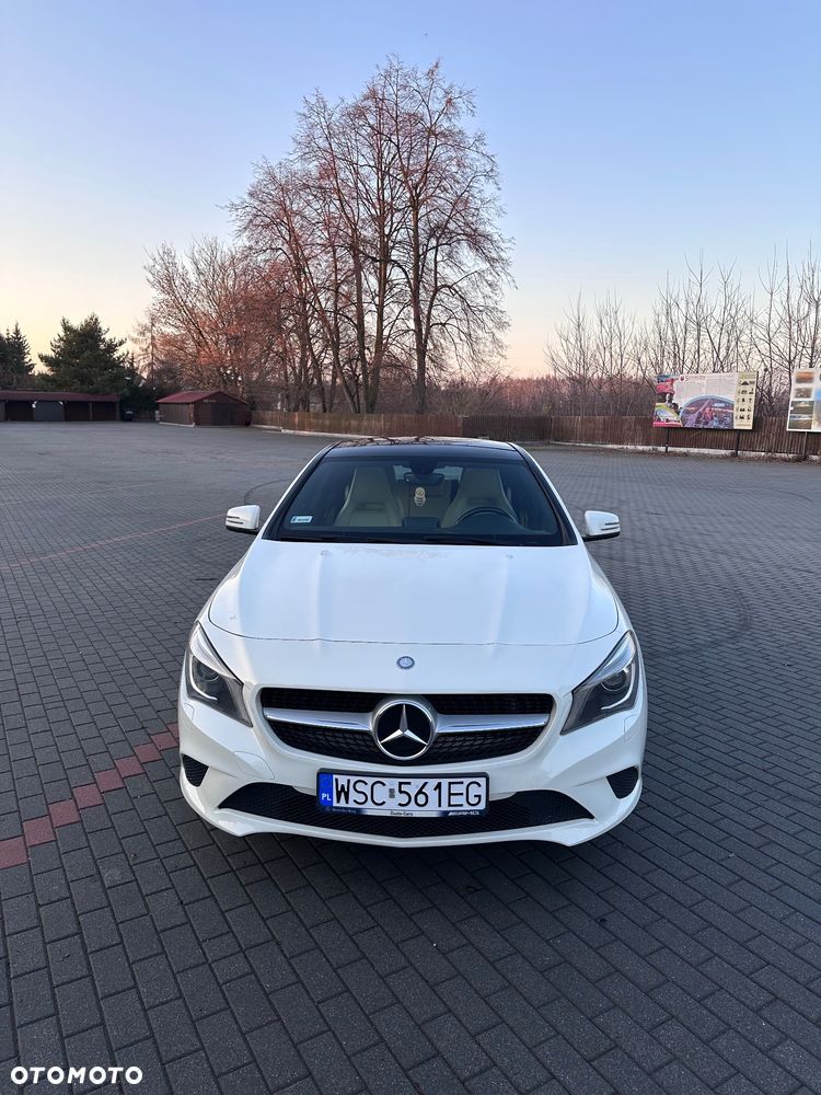 Mercedes-Benz CLA 200 7G-DCT - 3