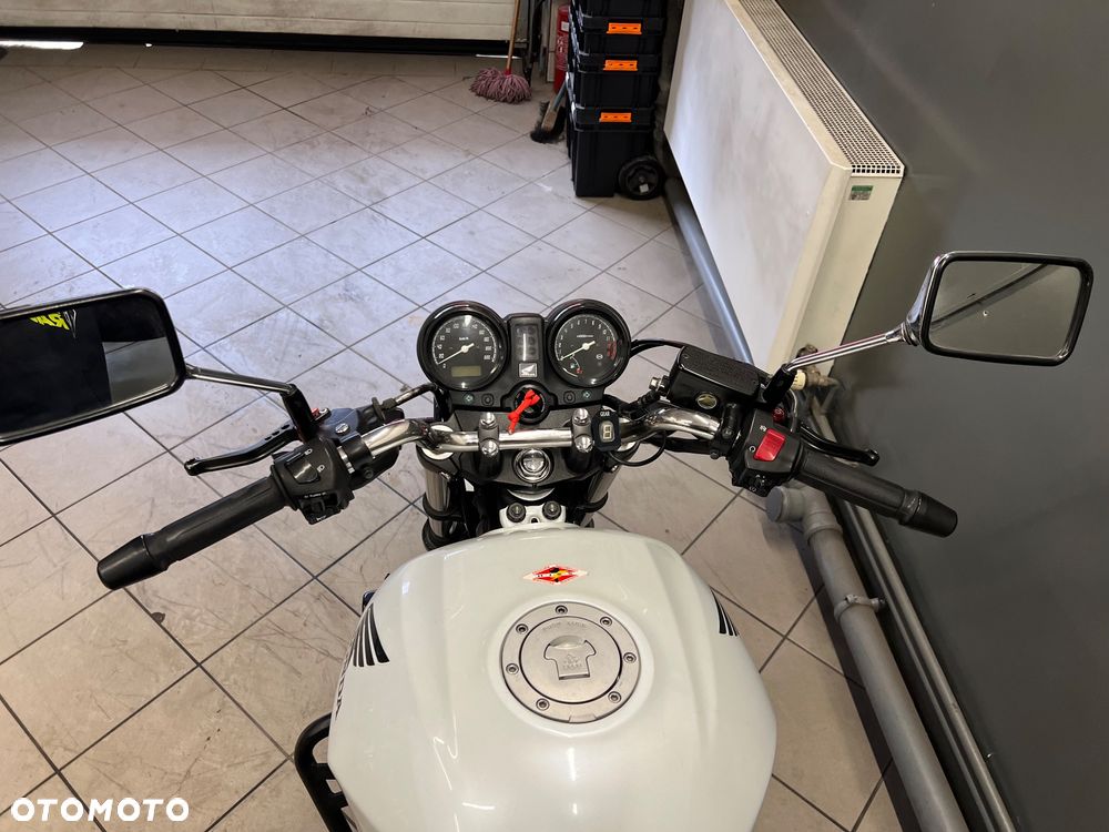 Honda CBF - 12