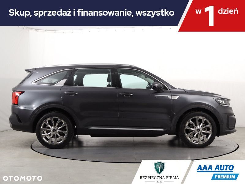 Kia Sorento - 7