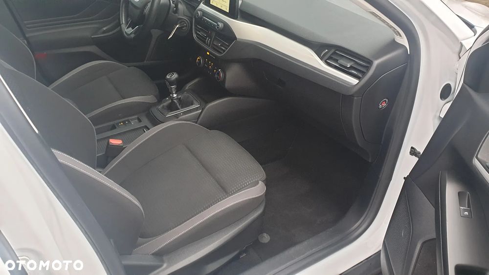 Ford Focus 1.5 TDCi Trend - 17