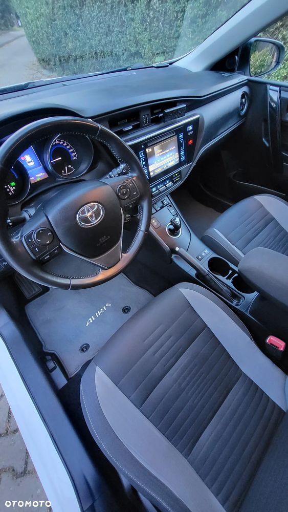 Toyota Auris 1.8 HSD Luna - 9
