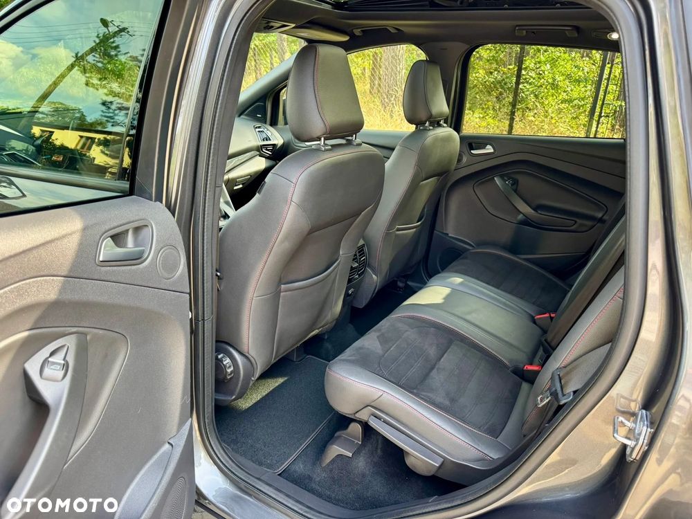 Ford Kuga 2.0 TDCi AWD ST-Line - 11