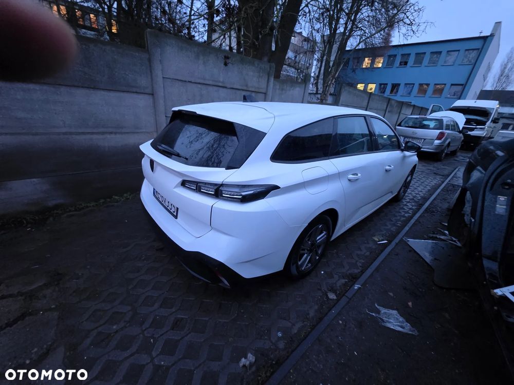 Peugeot 308 1.5 BlueHDi Allure Pack S&S - 9