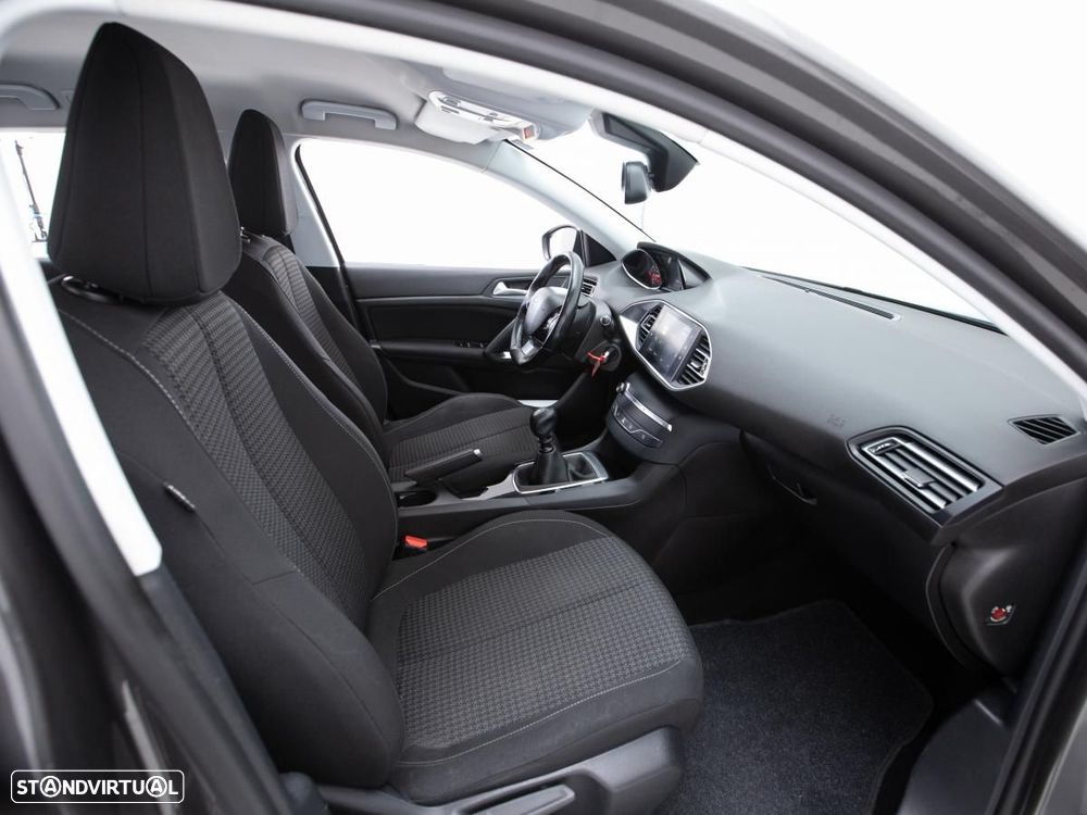 Peugeot 308 SW - 9