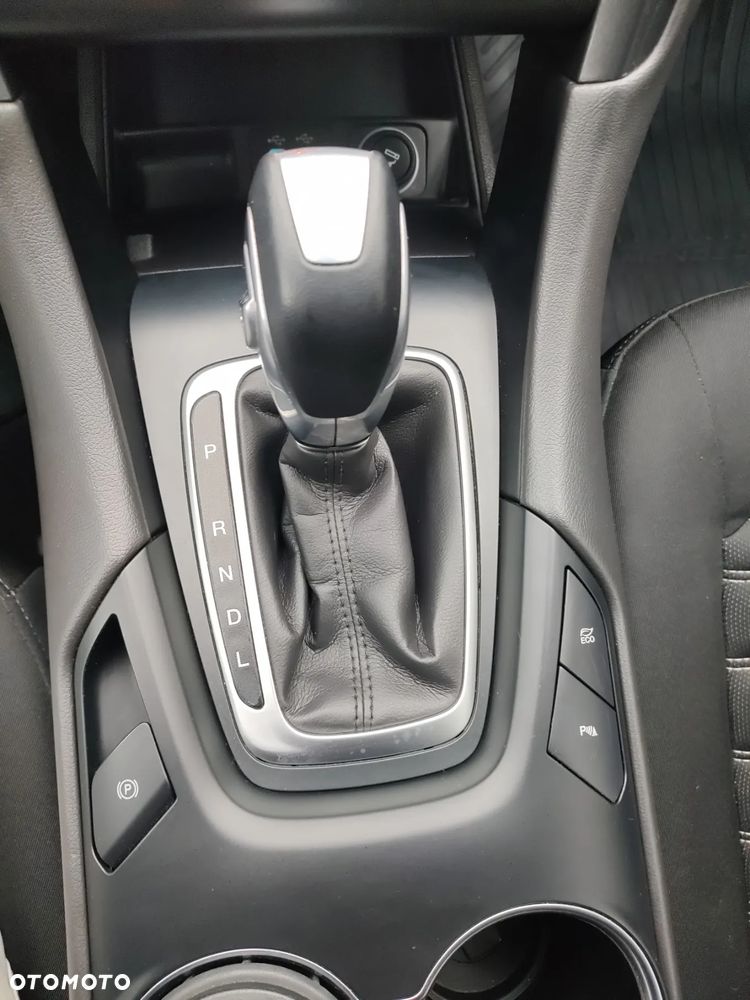 Ford Mondeo 2.0 Hybrid Trend - 25