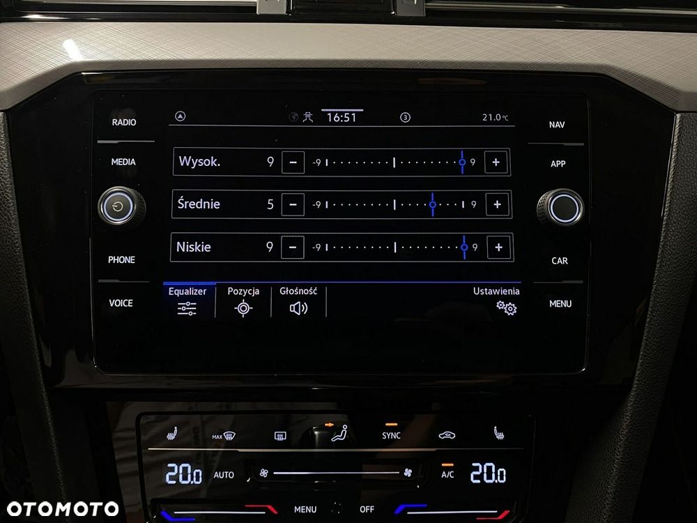 Volkswagen Passat Variant - 37