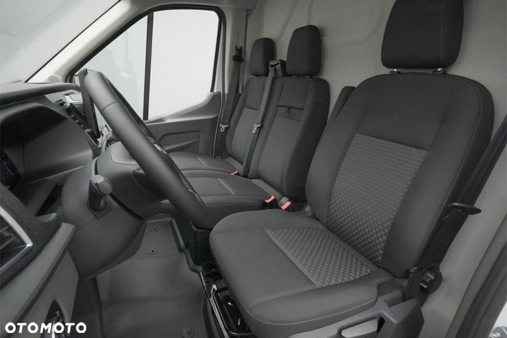 Ford Transit 350 L2H2 Trend 2.0 130KM - 6