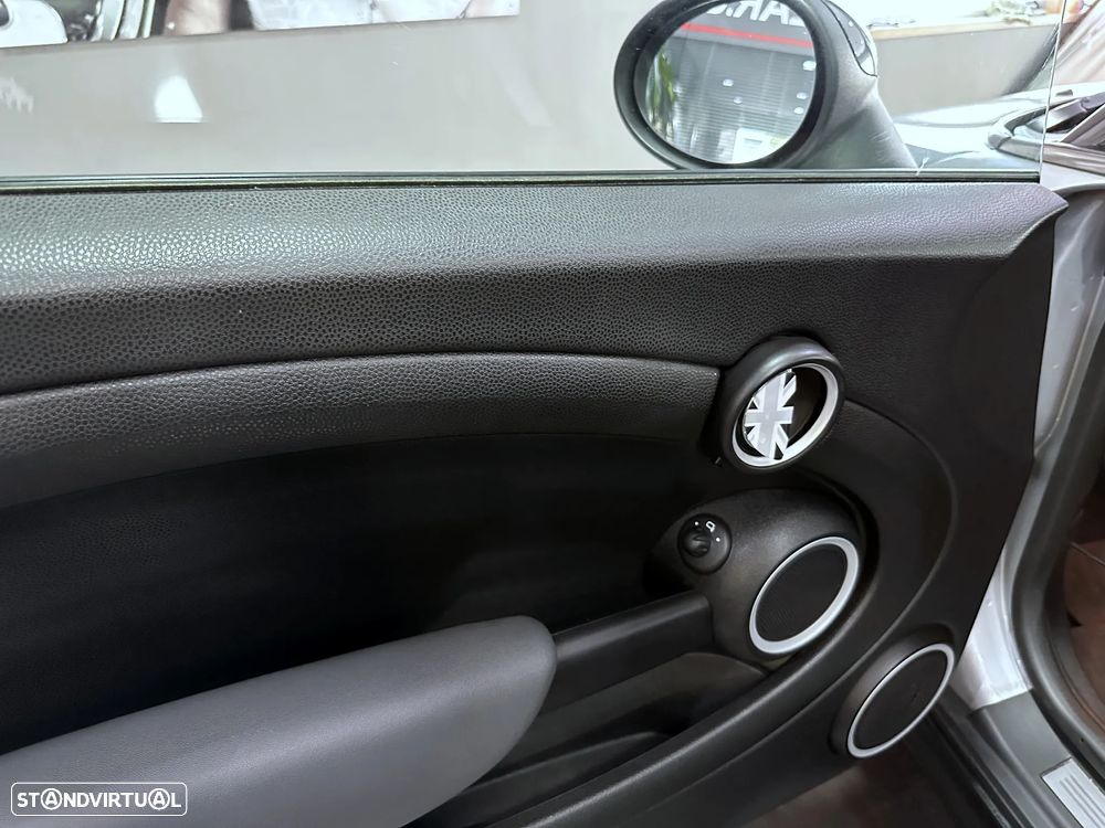 MINI 3 Portas Cooper - 17