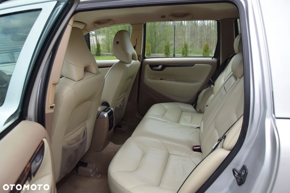 Volvo V70 2.5T AWD Summum - 20