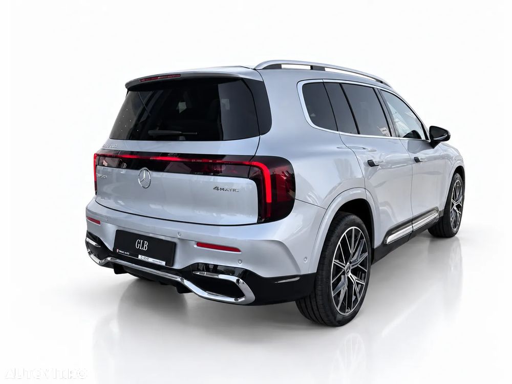 Mercedes-Benz GLB - 7