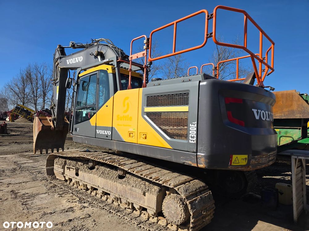 Volvo EC 300EL - 12