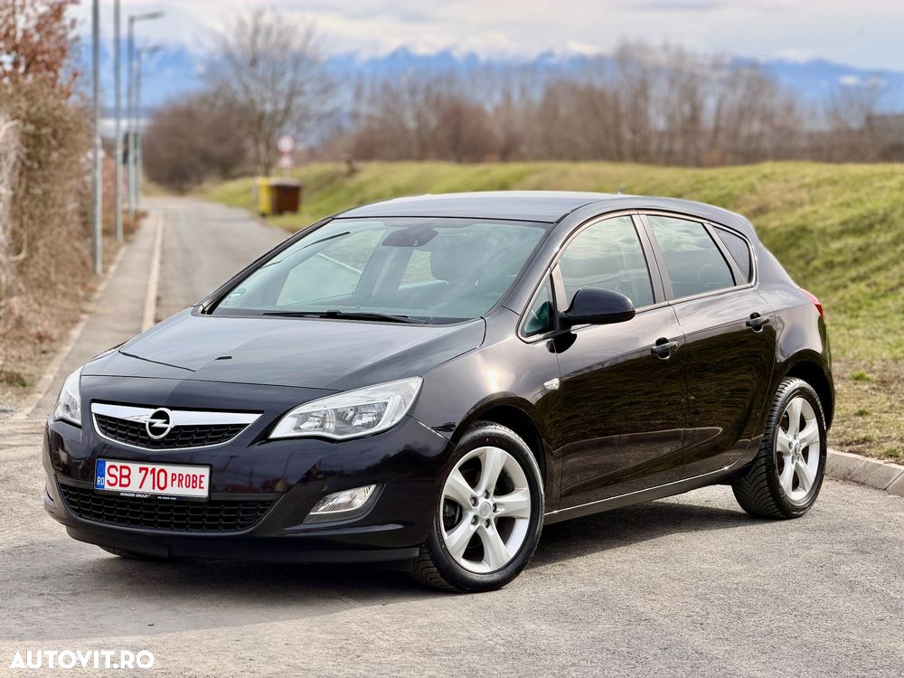 Opel Astra 1.7 CDTI Enjoy - 1