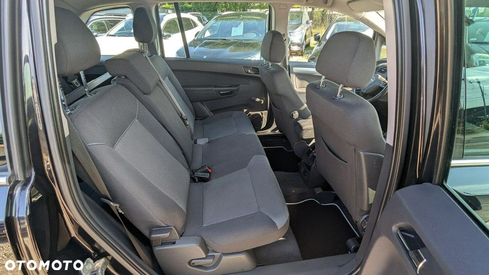 Opel Zafira - 19