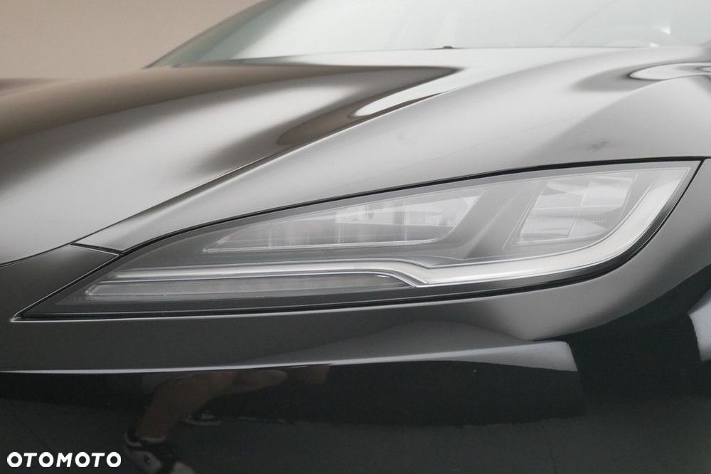 Tesla Model 3 - 13