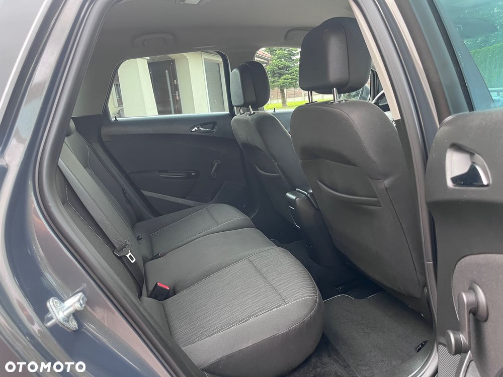 Opel Astra 1.4 T Cosmo - 20