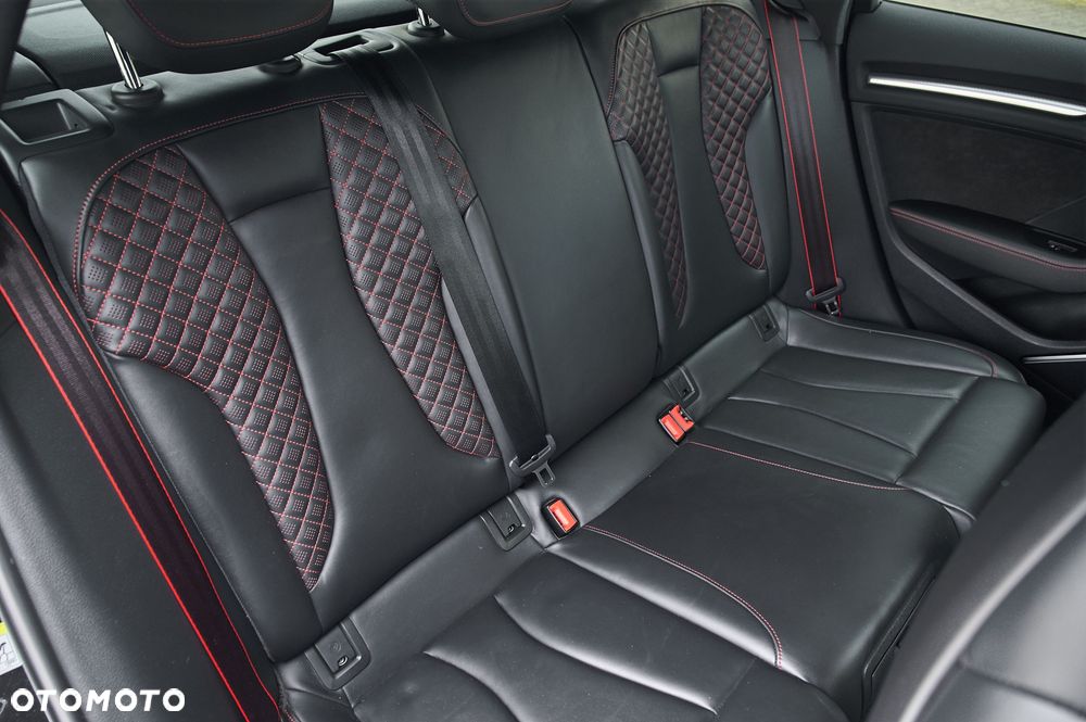 Audi RS3 Sportback 2.5 TFSI Quattro S tronic - 32