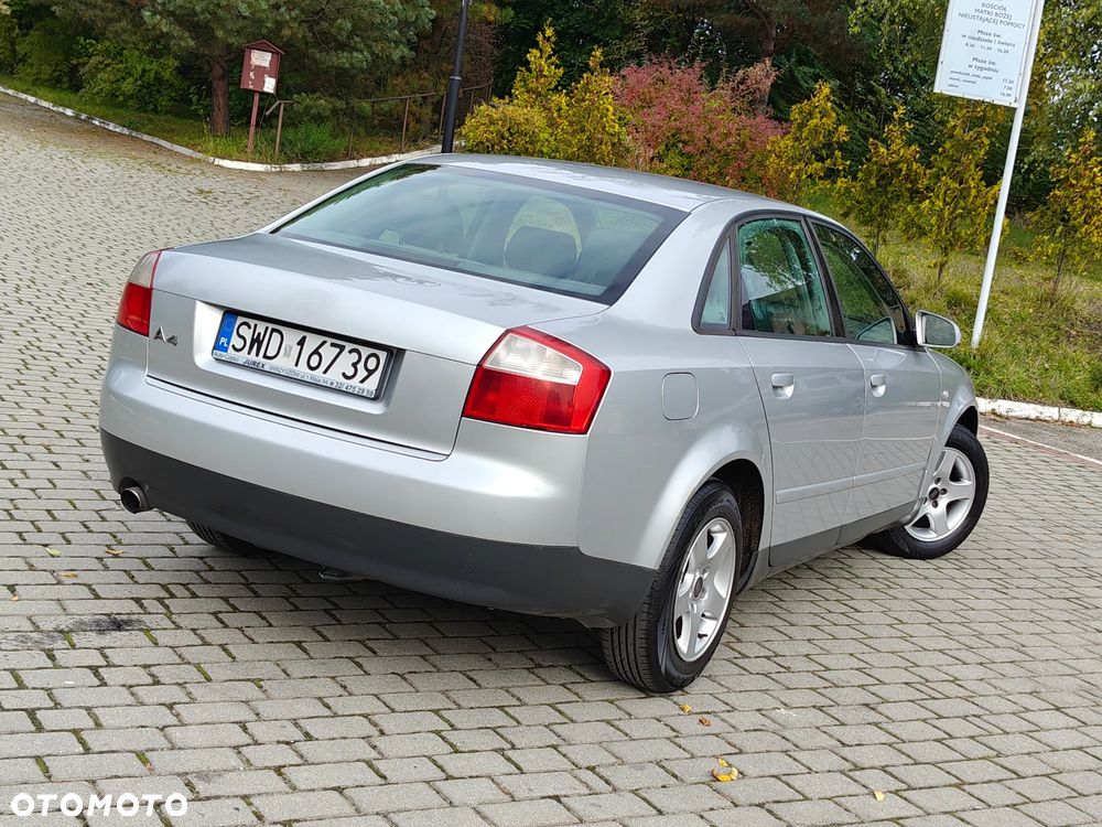 Audi A4 Avant 1.6 - 5