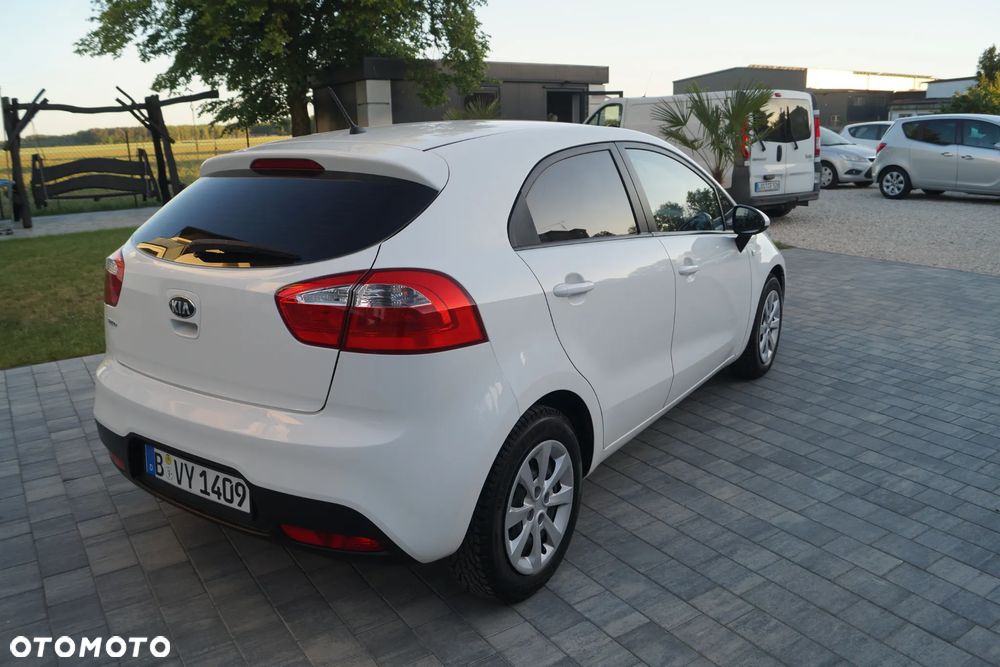 Kia Rio 1.2 Edition 7 - 3