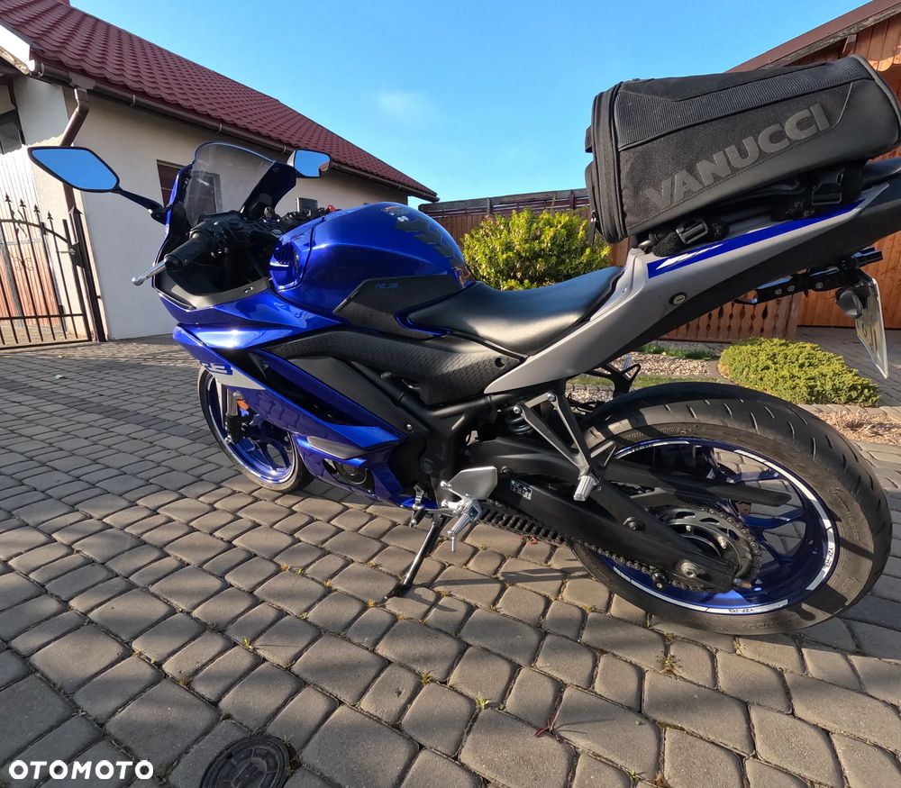 Yamaha R3 - 3