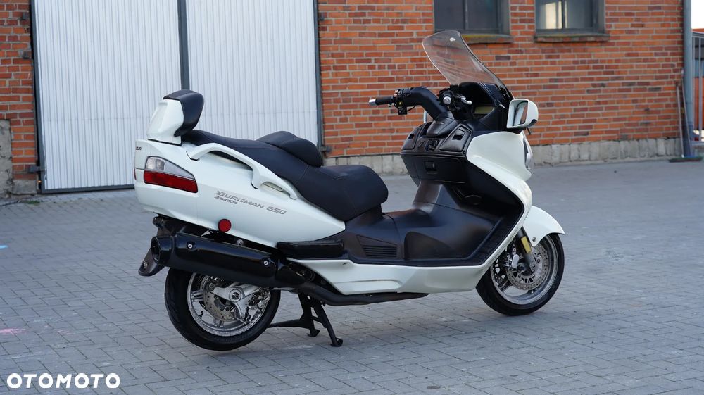 Suzuki Burgman - 9