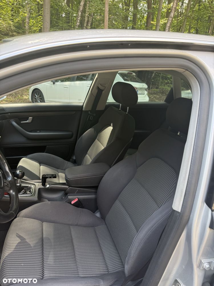 Audi A4 Limousine - 6