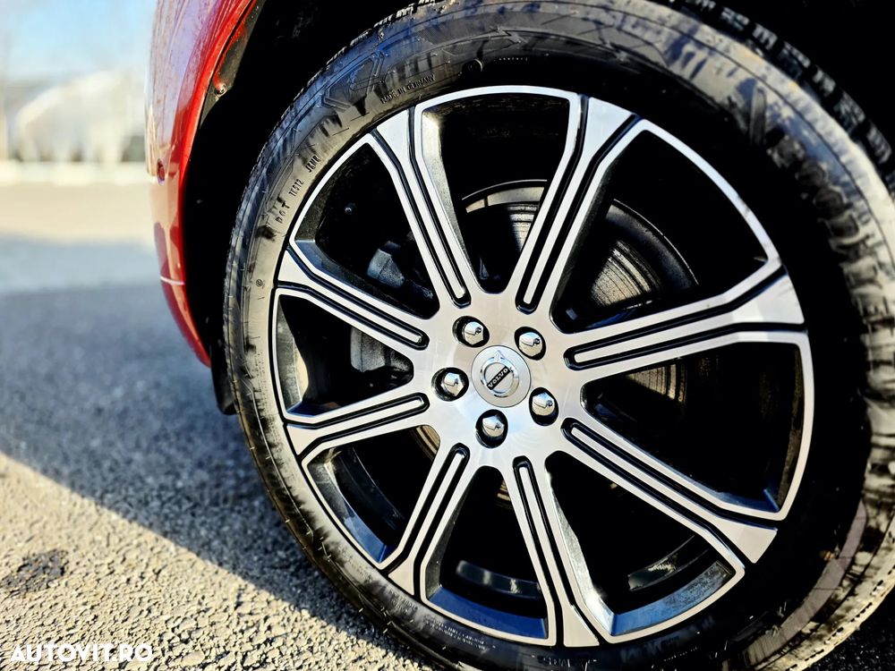 Volvo XC 60 T6 AWD Recharge Geartronic Inscription - 17