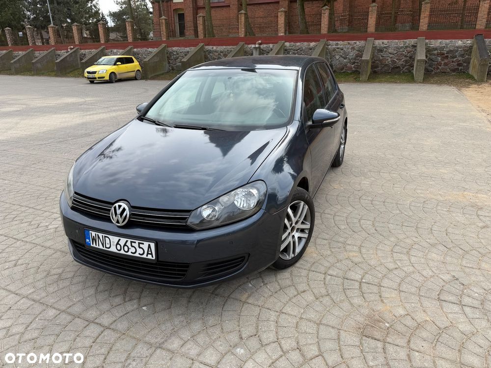 Volkswagen Golf - 1
