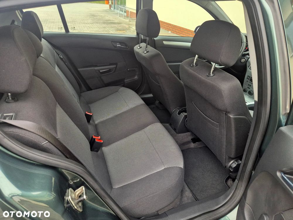 Opel Astra 1.6 Enjoy - 18