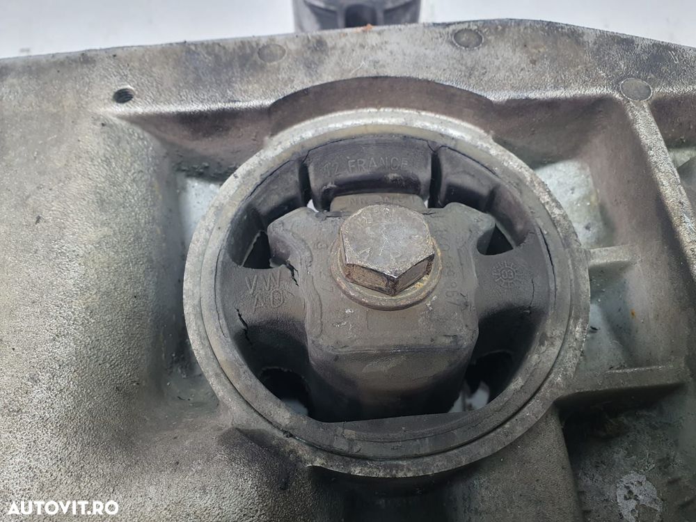 Jug cadru motor 1.6 benzina bag 1k0199369f Volkswagen VW Passat B6 - 4