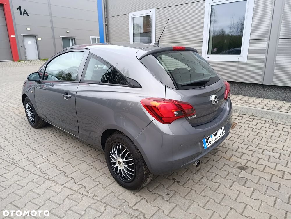 Opel Corsa 1.2 16V Essentia - 11