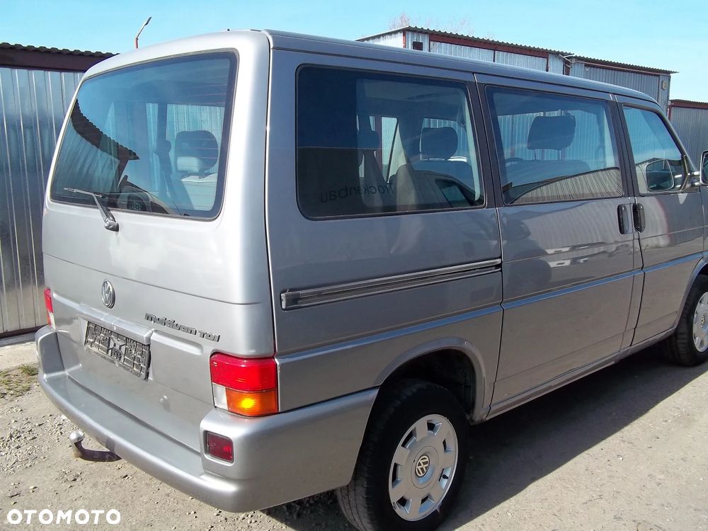 Volkswagen Multivan Standard - 9