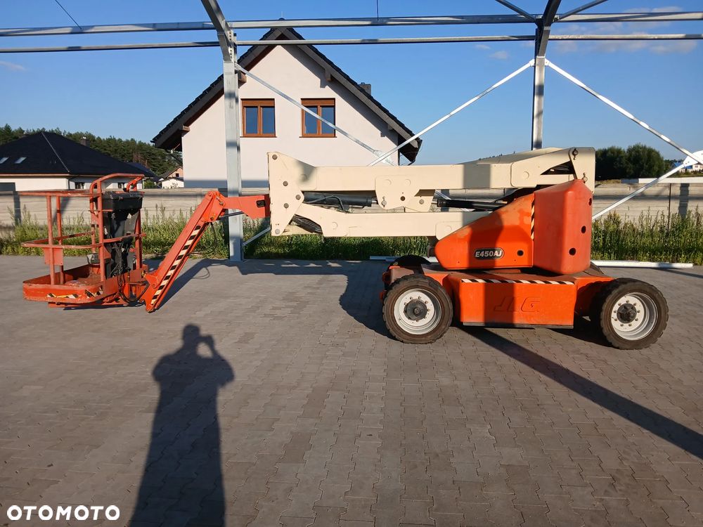 JLG E450AJ - 3