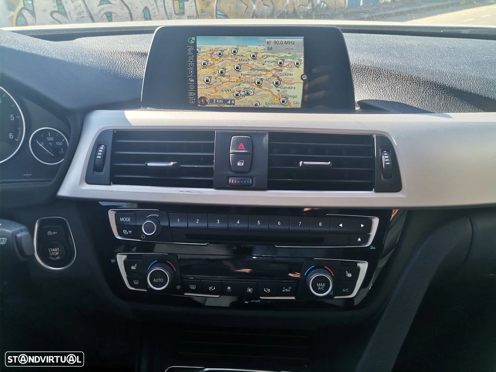 BMW 320 d Touring ED Line Sport - 17