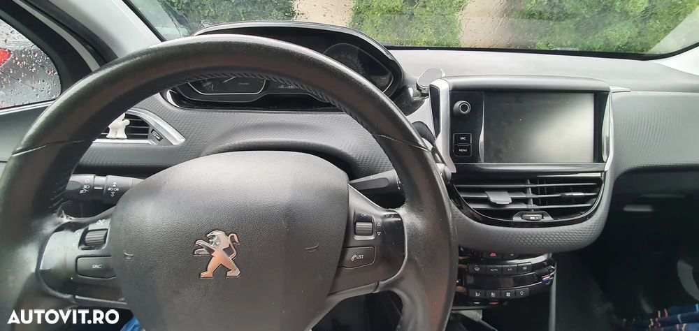 Peugeot 2008 - 3