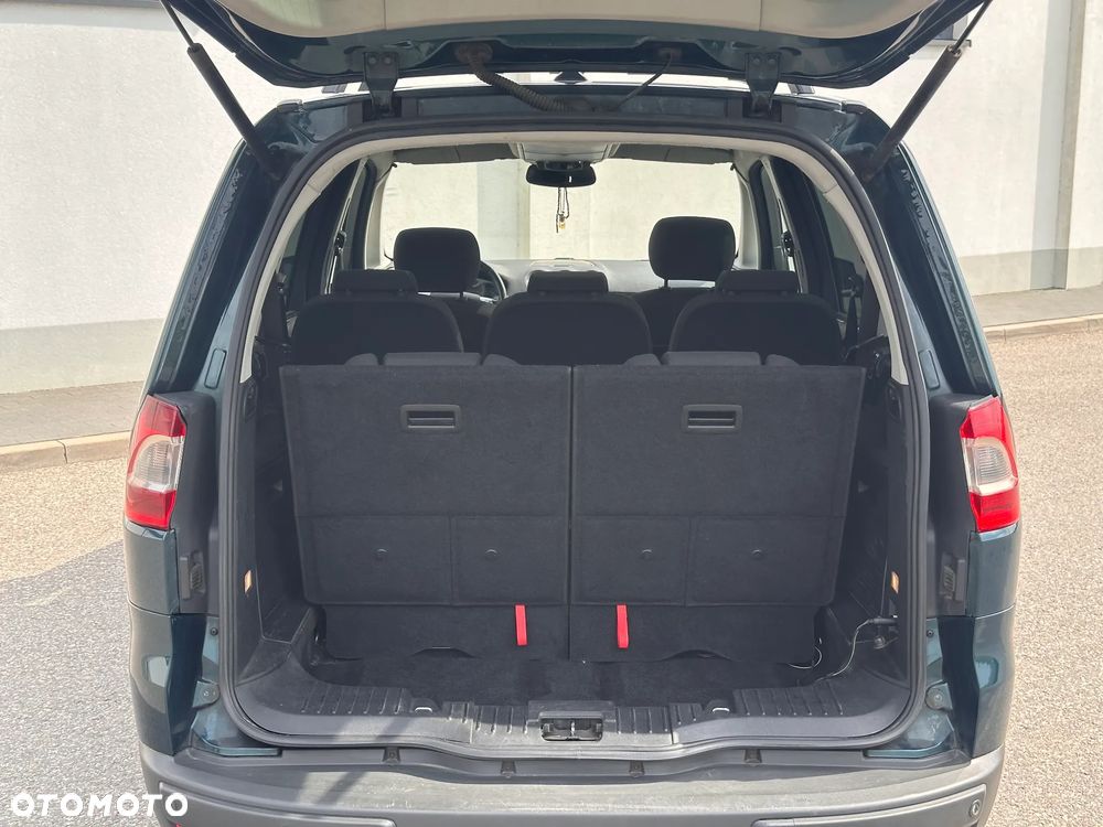 Ford Galaxy 2.0 TDCi Ghia - 16