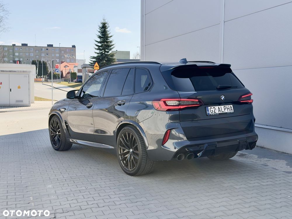 BMW X5 M M50i - 16