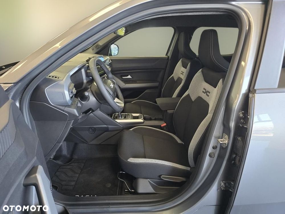 Dacia Duster 1.8 Full Hybrid 155 Journey MMT - 12