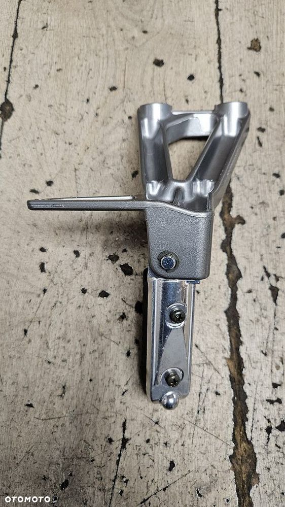 Set podnóżek pasażera Lewy Suzuki Bandit 1200 (96-00)  43700-27E50-000 - 7