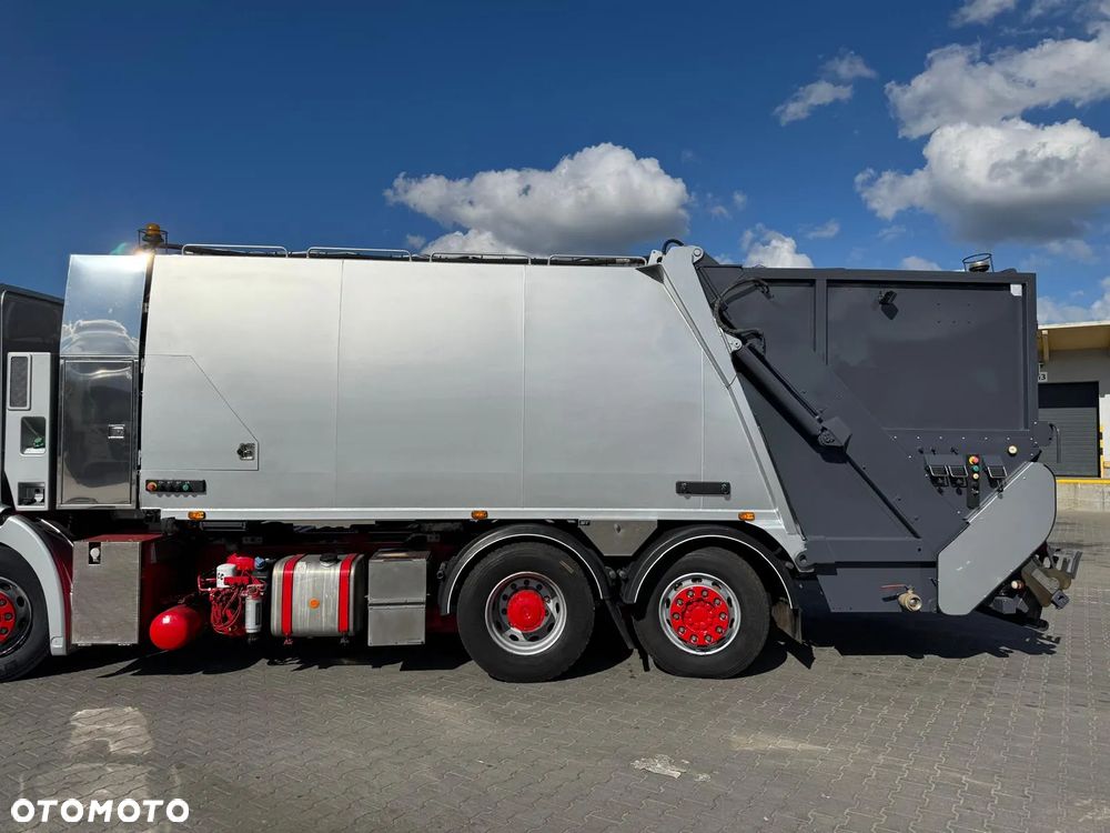 Mercedes-Benz Econic - 14