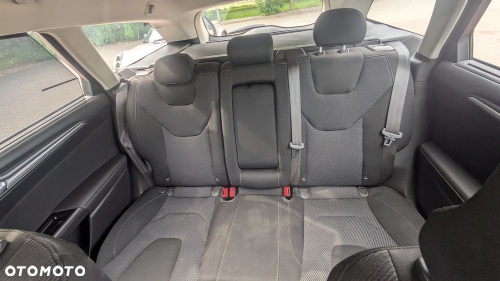 Ford Mondeo 2.0 TDCi Titanium - 17