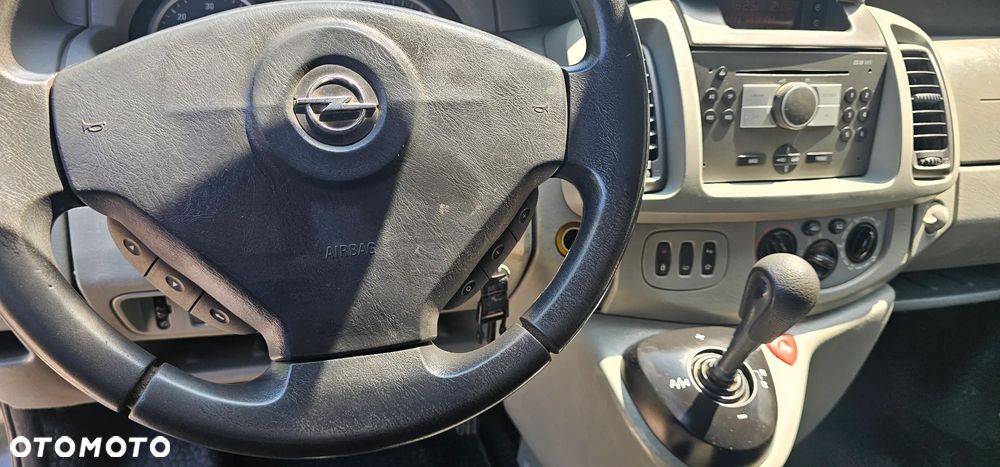 Opel VIVARO - 21