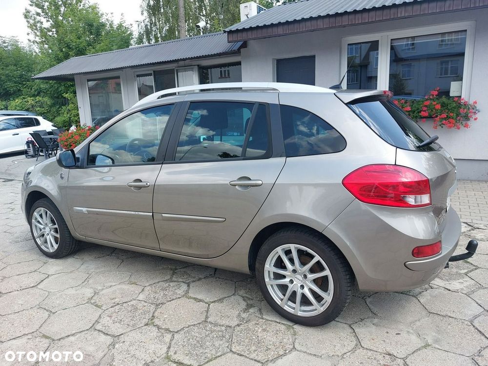 Renault Clio - 5